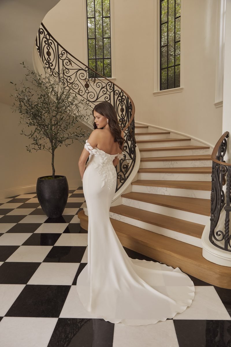 Wedding dress, mermaid with a detachable overskirt — Tessa by Casablanca Bridal, view 13, MADAMOON showroom, Paris 10e