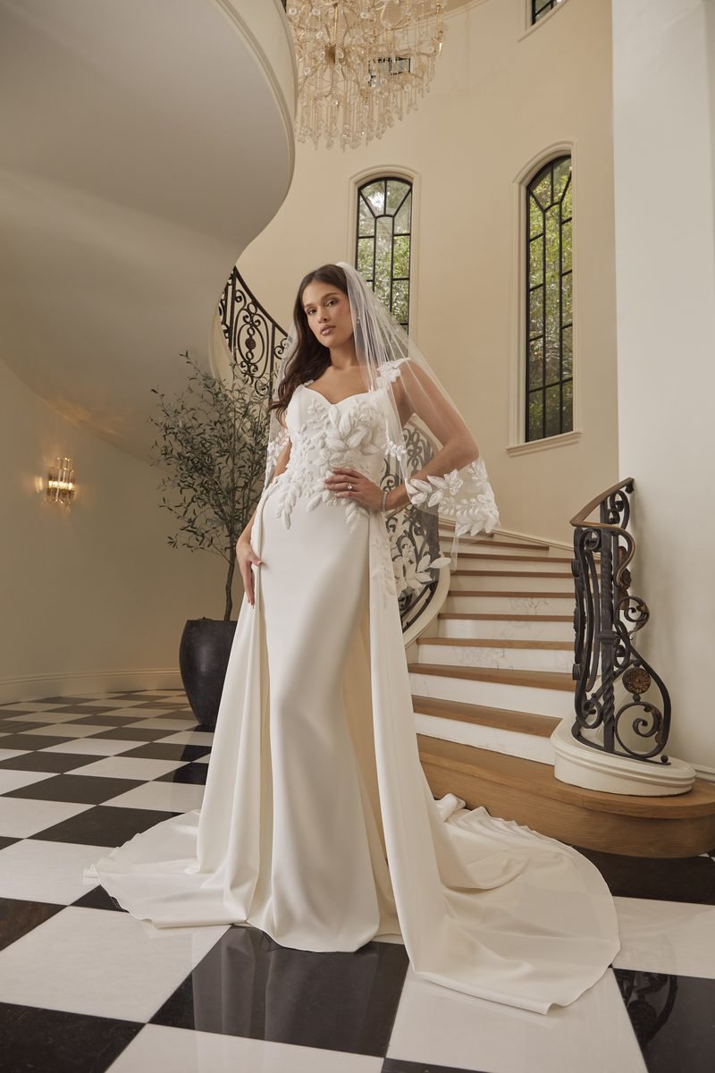 Wedding dress, mermaid with a detachable overskirt — Tessa by Casablanca Bridal, view 8, MADAMOON showroom, Paris 10e