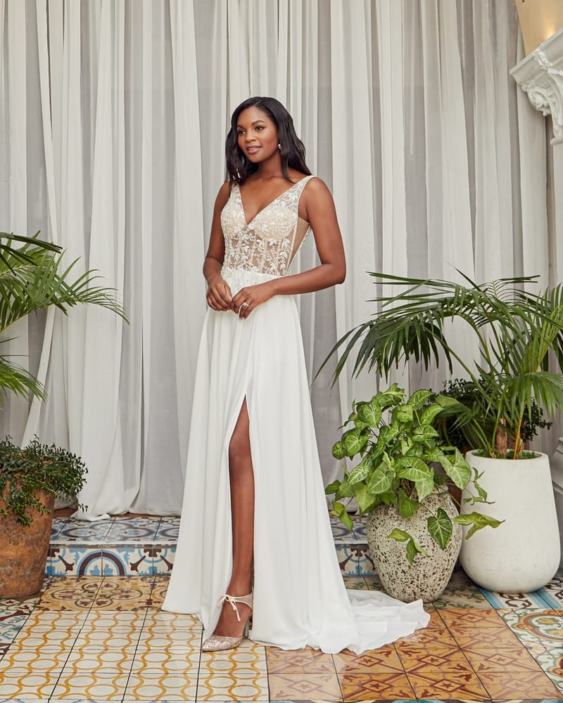 Wedding dress, minimalist sheath in stretch chiffon, bodice embroidered by hand — Maribel by Casablanca Bridal, view 2, MADAMOON showroom, Paris 10e