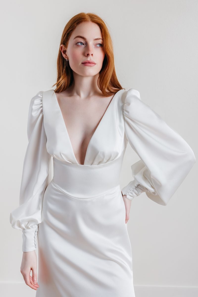 Wedding dress, sheath with balloon sleeves — Ryle by Watters Designs, view 5, MADAMOON showroom, Paris 10e