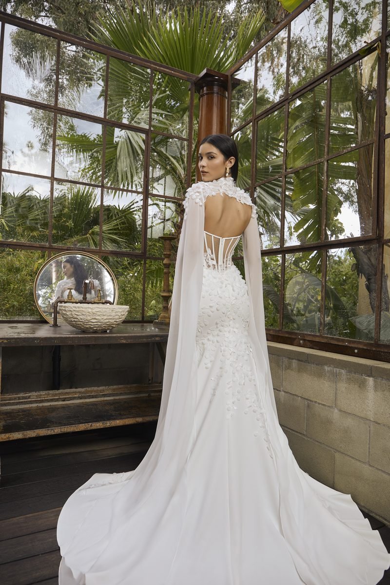 Wedding dress, mermaid in matte satin, chiffon petals set by hand — Ariel by Casablanca Bridal, view 9, MADAMOON showroom, Paris 10e