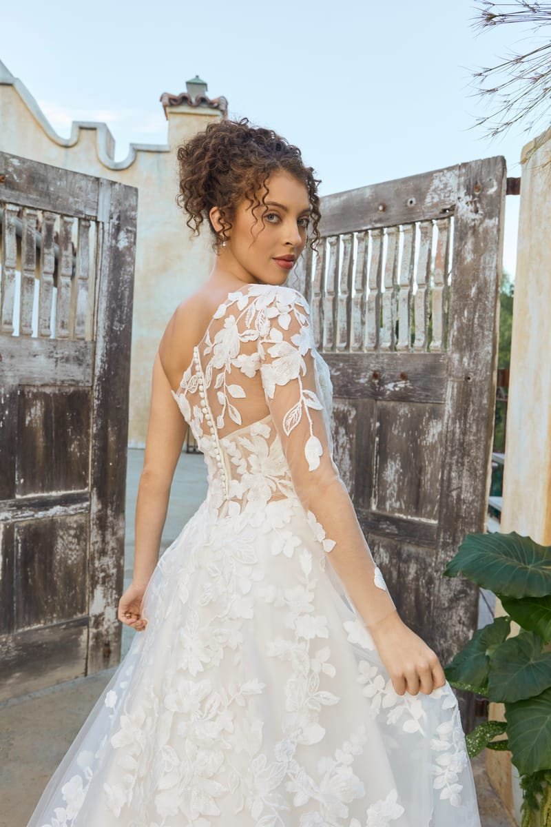 Wedding dress, a-line, lace appliqués and matte sequins — Solana by Casablanca Bridal, view 3, MADAMOON showroom, Paris 10e