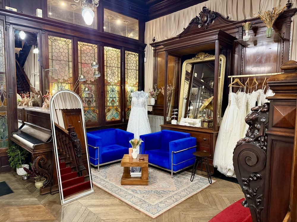 L’entrée du showroom MADAMOON, rue du Faubourg Saint-Martin — showroom MADAMOON Paris 10e