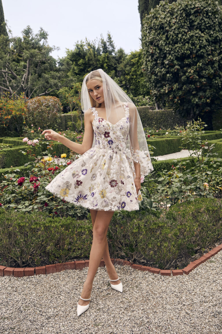 Robe de mariée deux en un colorée