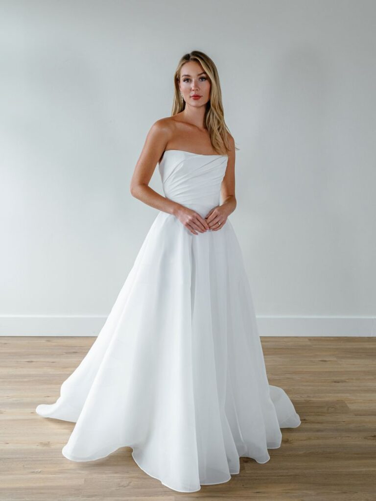 Robe de mariée épurée minimaliste